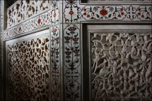 taj mahal tracery